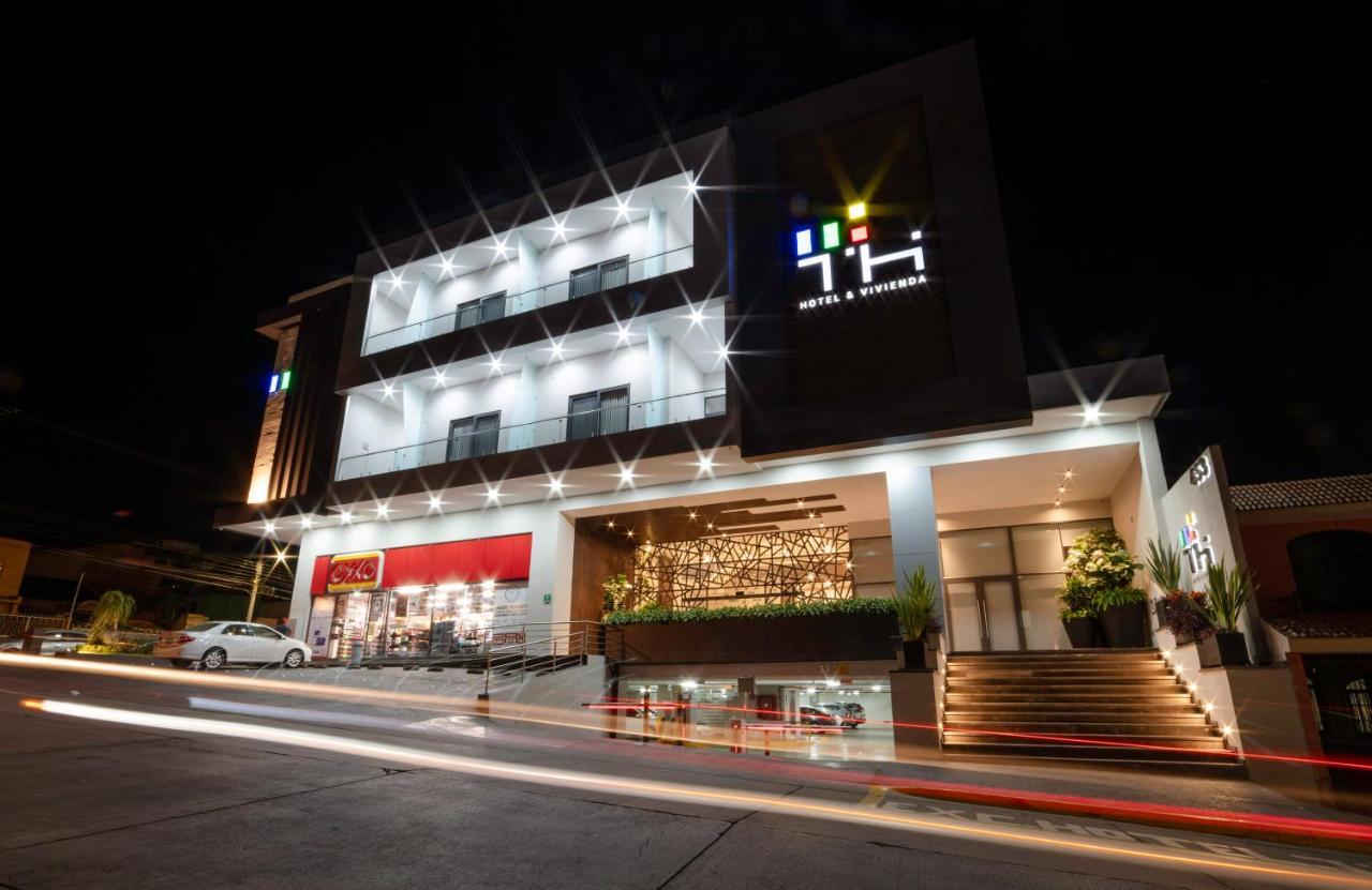 Th Hotel & Vivienda Tepatitlán de Morelos Exterior foto